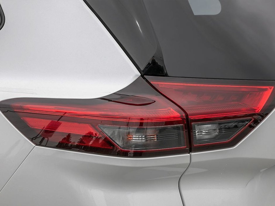 2026 Nissan Rogue Platinum-10