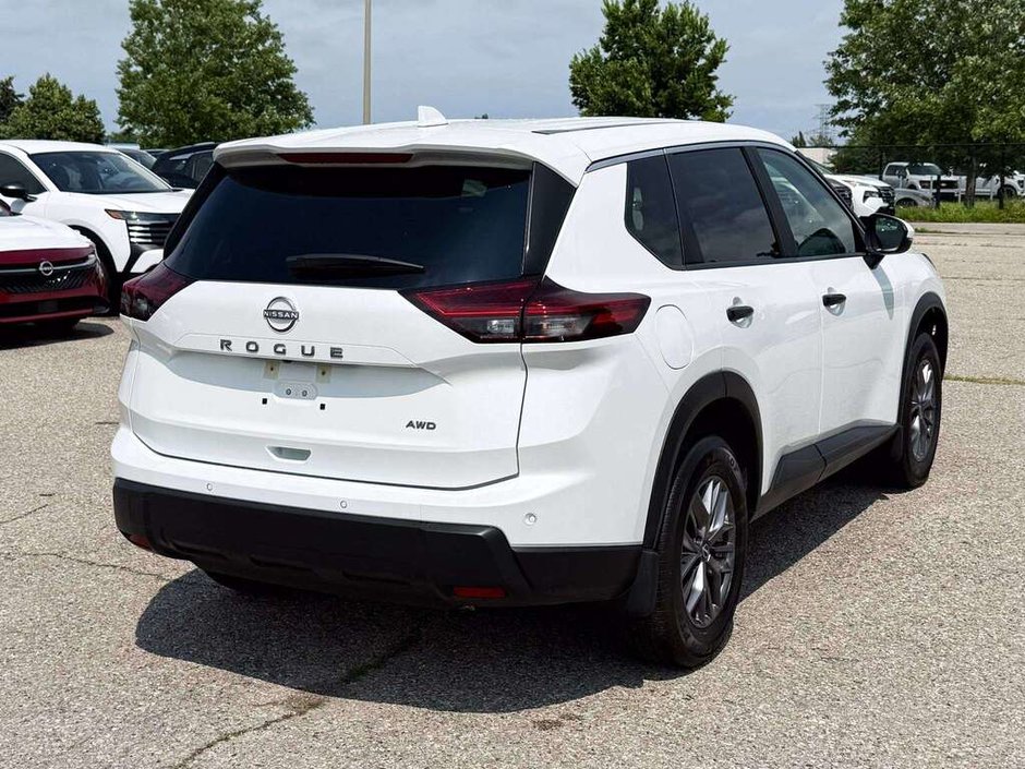 2026 Nissan Rogue S-7