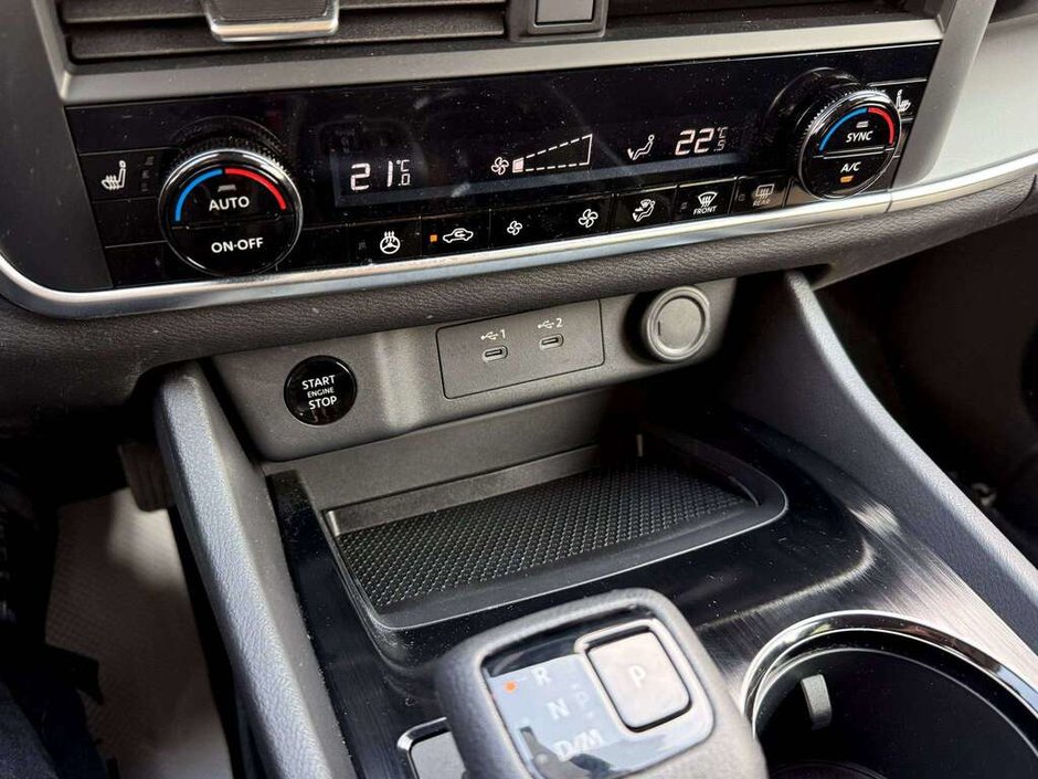 2026 Nissan Rogue S-21