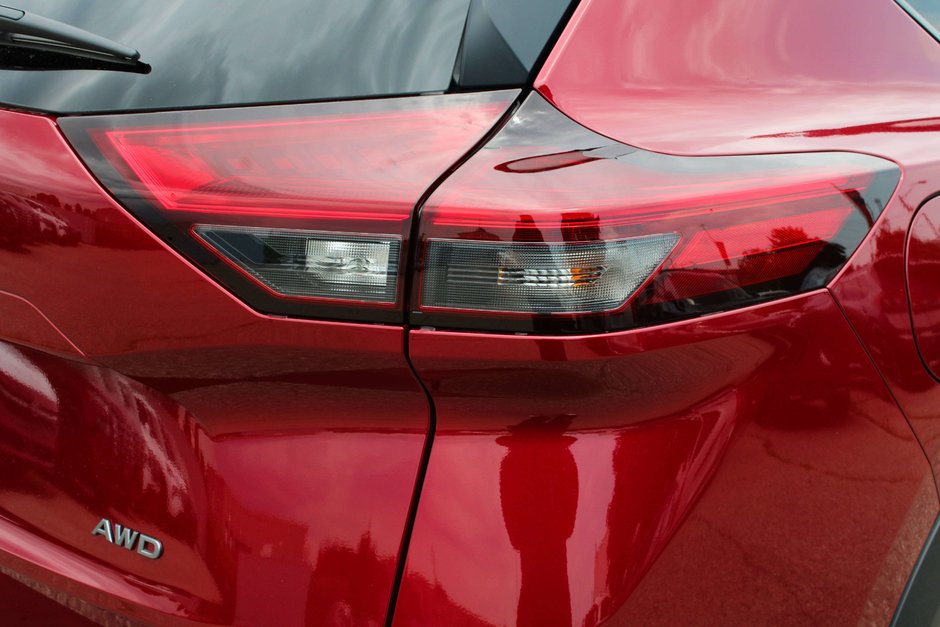 2026 Nissan Rogue SV PREMIUM-12