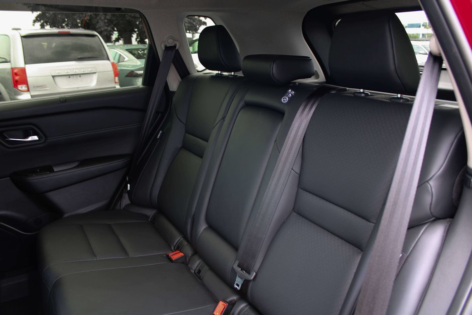 2026 Nissan Rogue SV PREMIUM-15