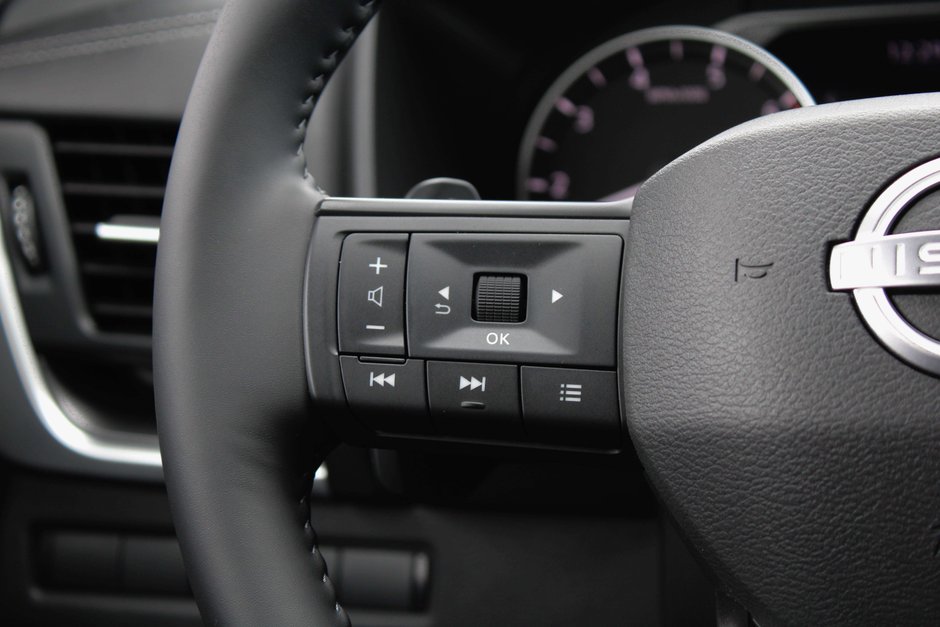 2026 Nissan Rogue SV PREMIUM-20
