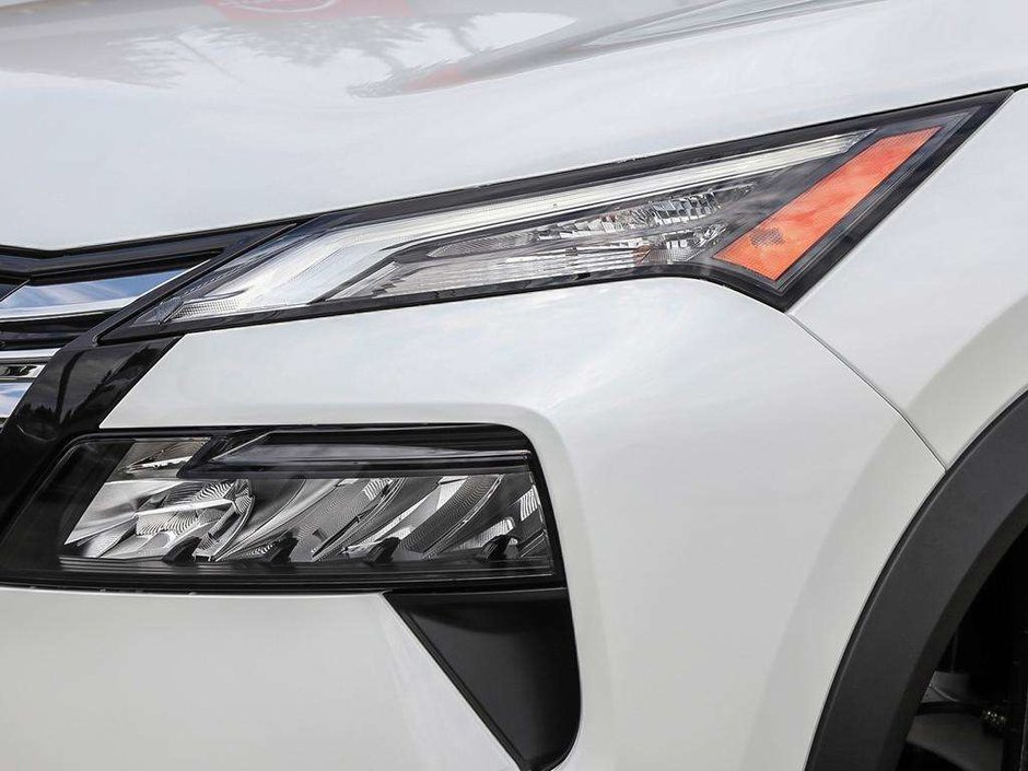 2026 Nissan Rogue SV Moonroof-9