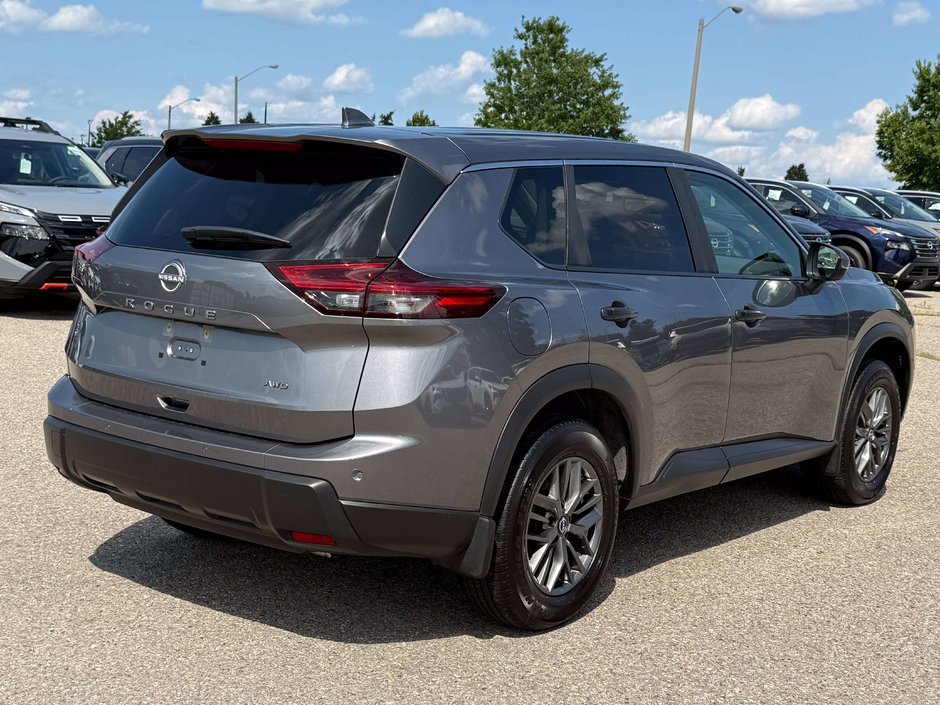 2026 Nissan Rogue S-7