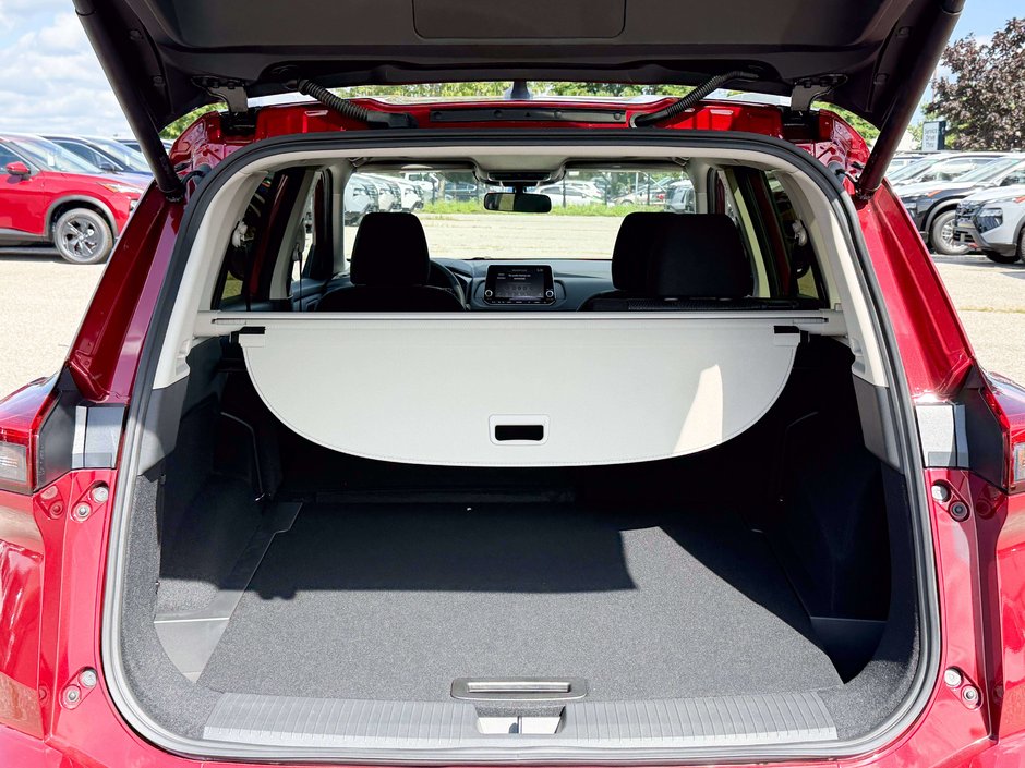 2026 Nissan Rogue SV-12