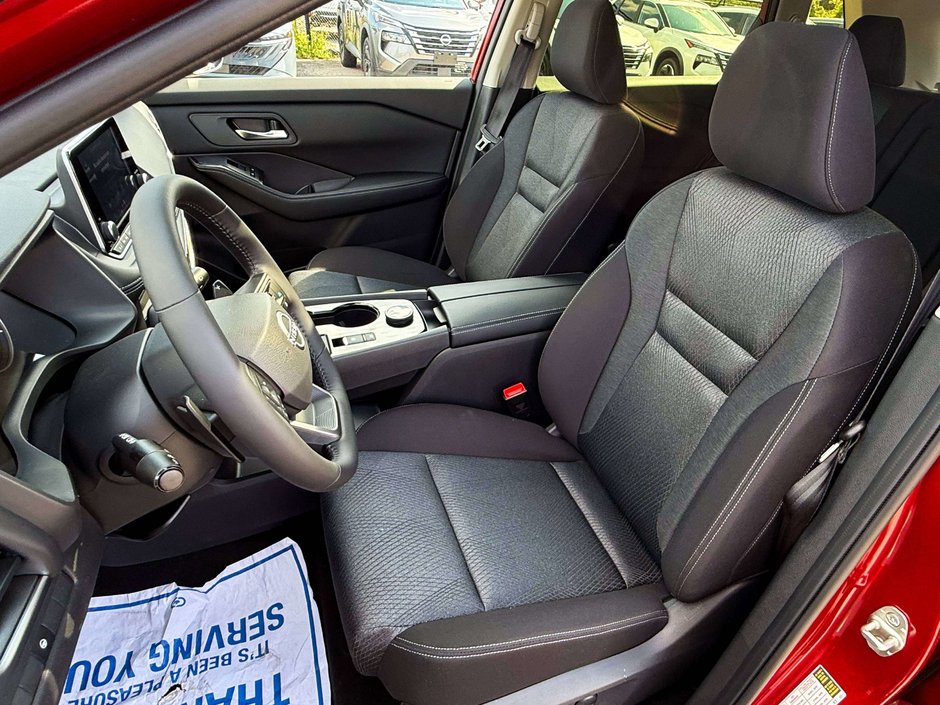 2026 Nissan Rogue SV-22
