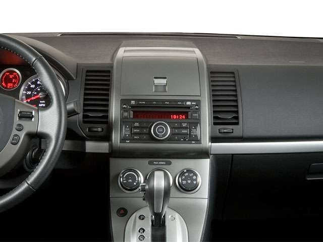 2010 Nissan Sentra 2.0-15