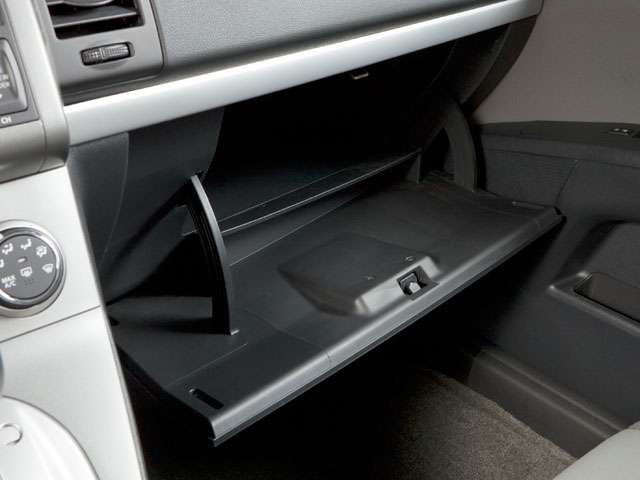 2010 Nissan Sentra 2.0-11