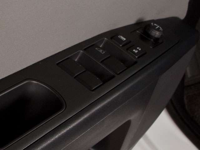 2010 Nissan Sentra 2.0-14