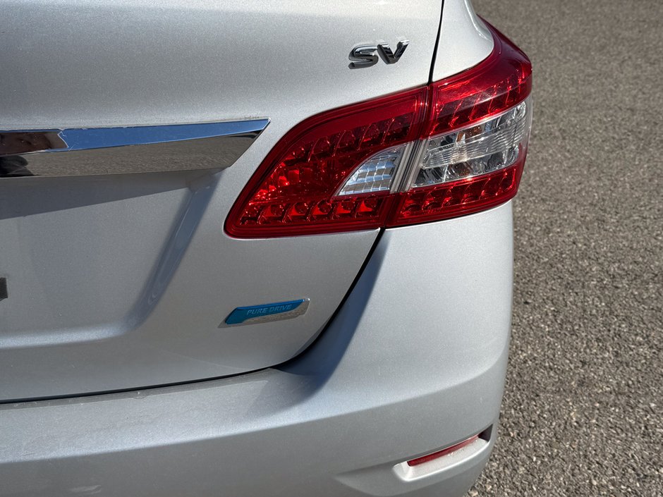 2015 Nissan Sentra 1.8 SV-11