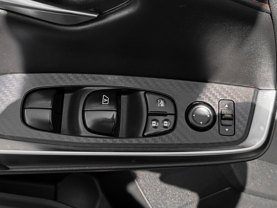 2021 Nissan Sentra SR-10