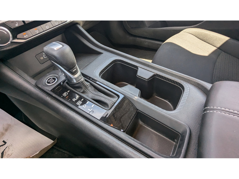 2022 Nissan Sentra S-17