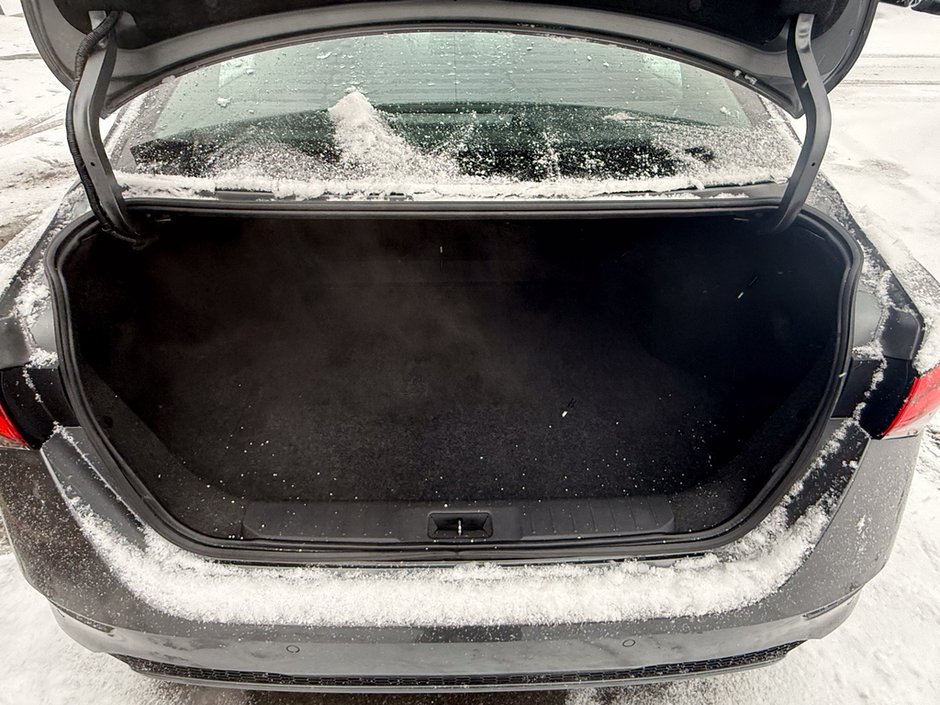 2023 Nissan Sentra SV-22