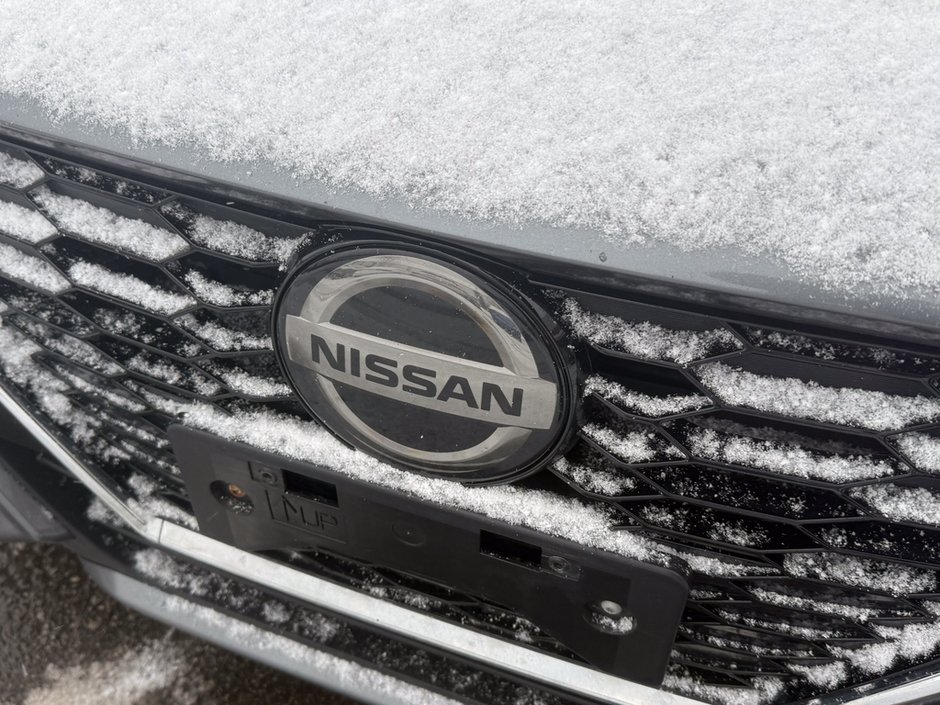 2023 Nissan Sentra SV-8