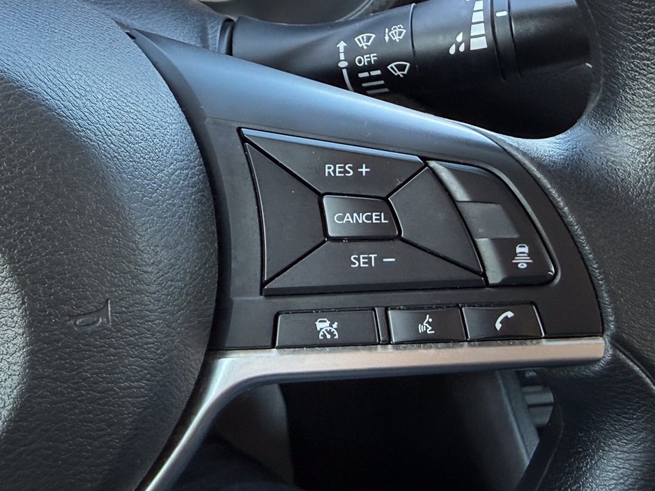 2024 Nissan Sentra SV-25