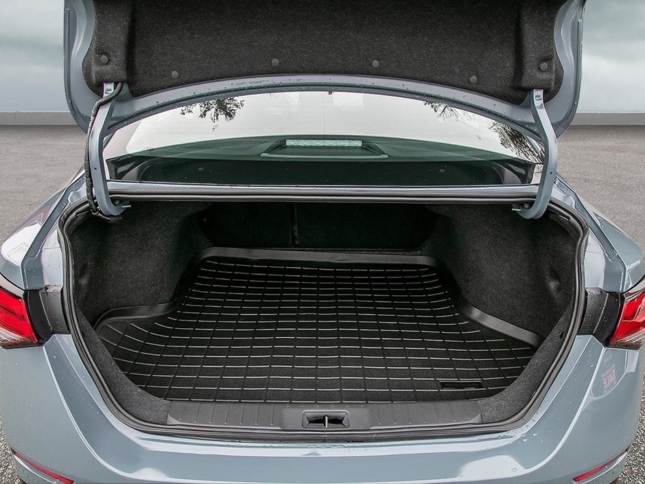 2025 Nissan Sentra SR PREMIUM-6