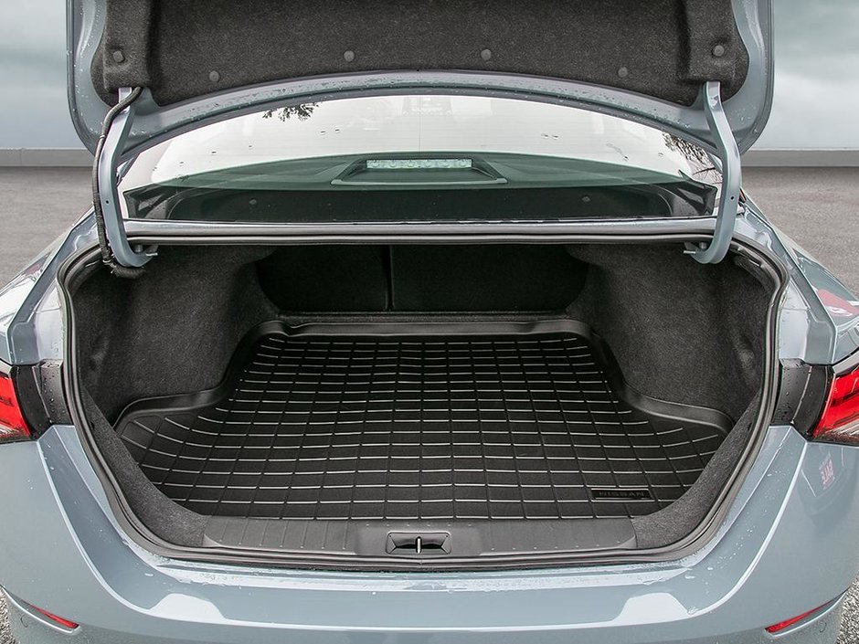 2025 Nissan Sentra SV-6