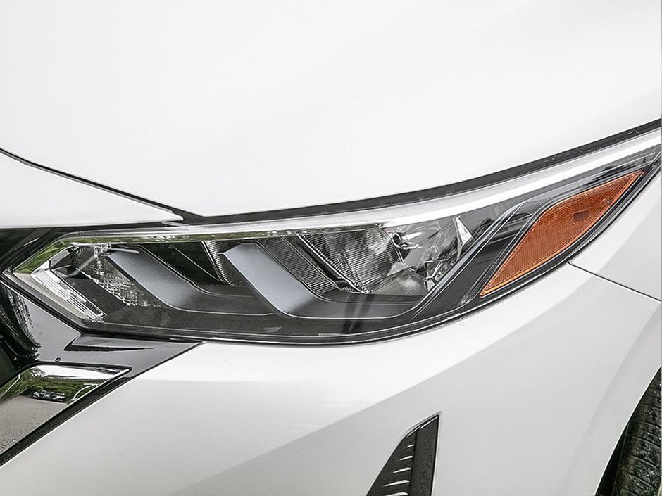 2025 Nissan SENTRA SV MOONROOF-8