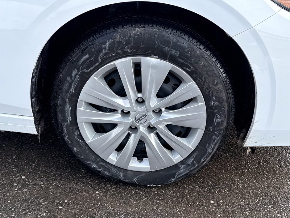 2025 Nissan Sentra S-8