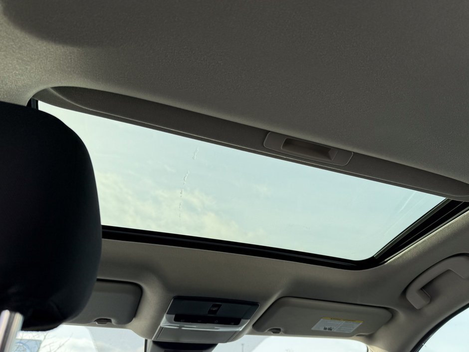 2025 Nissan Sentra SV-18