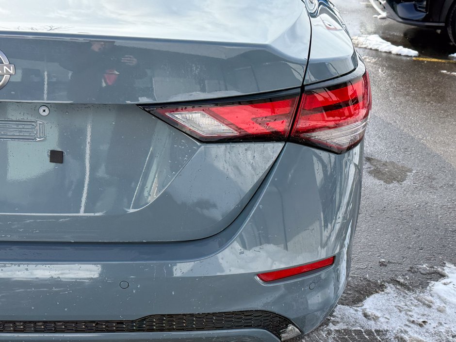 2025 Nissan Sentra SV-12