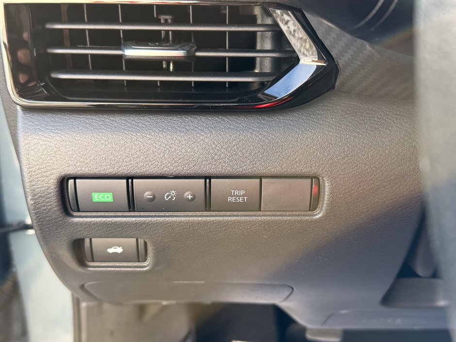 2025 Nissan Sentra SV-23