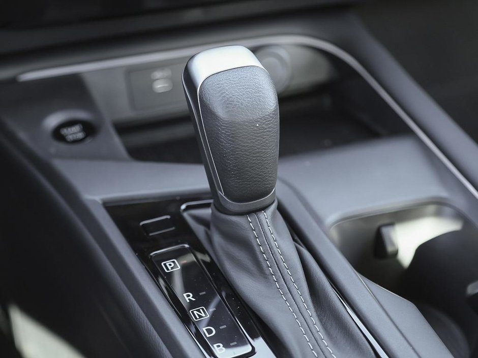 2026 Nissan Sentra SV Premium-16