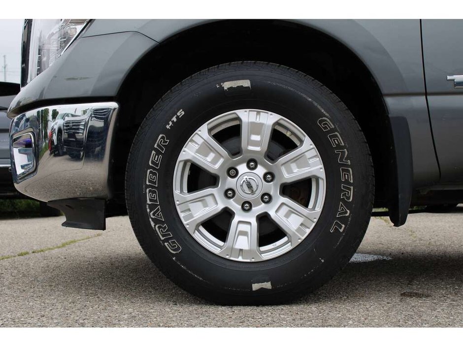 2018 Nissan Titan SV-10