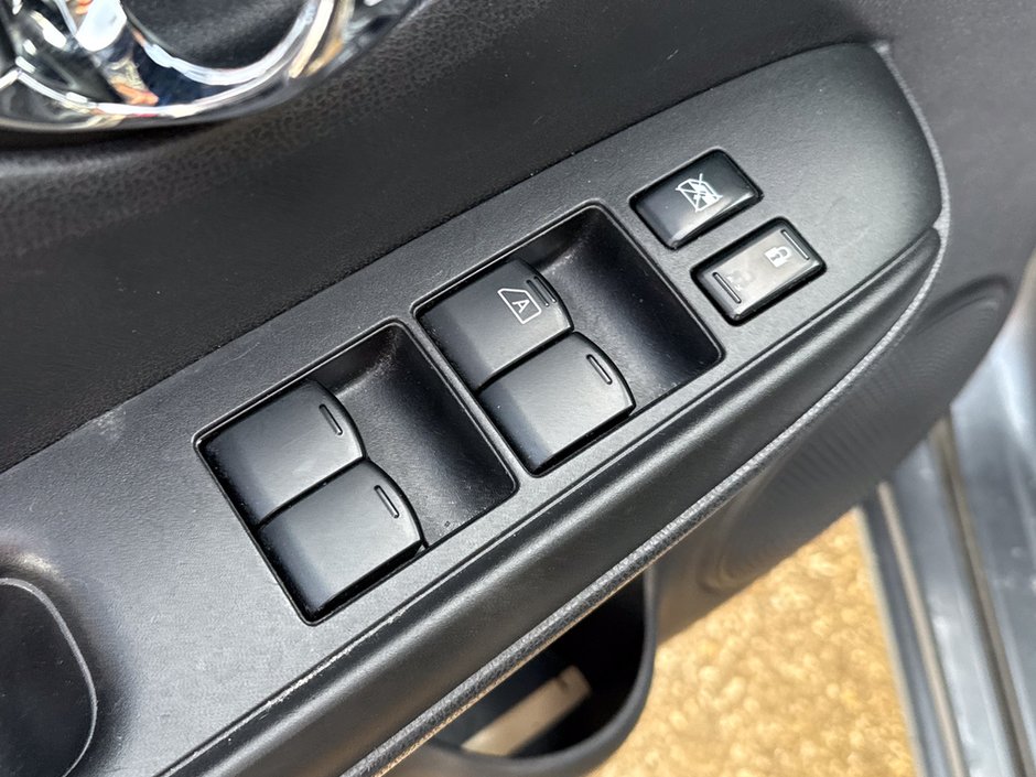 2018 Nissan Versa Note SV-17