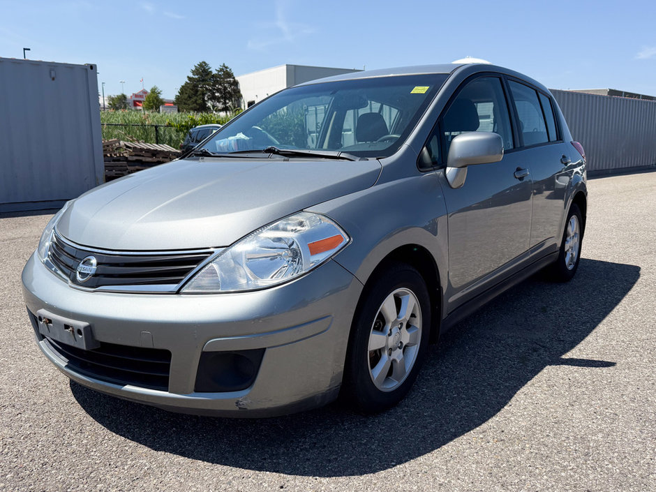 2010 Nissan Versa 1.8 SL-3
