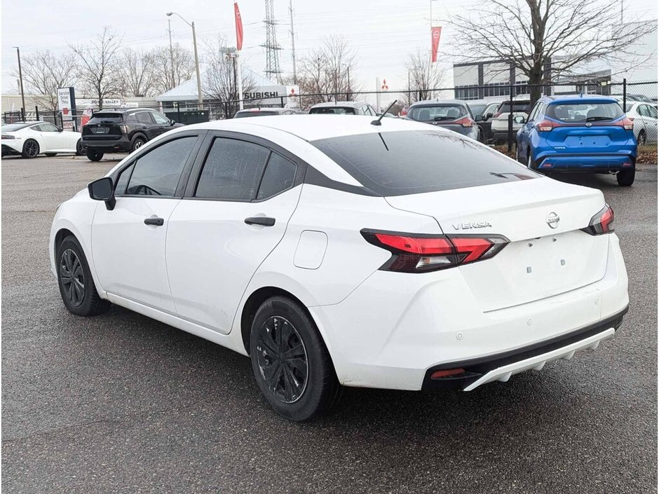 2021 Nissan Versa 1.6 S-5