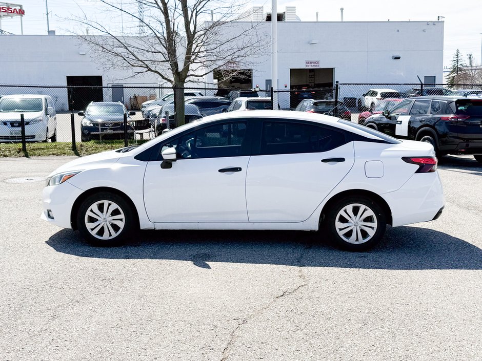 2021 Nissan Versa 1.6 S-3
