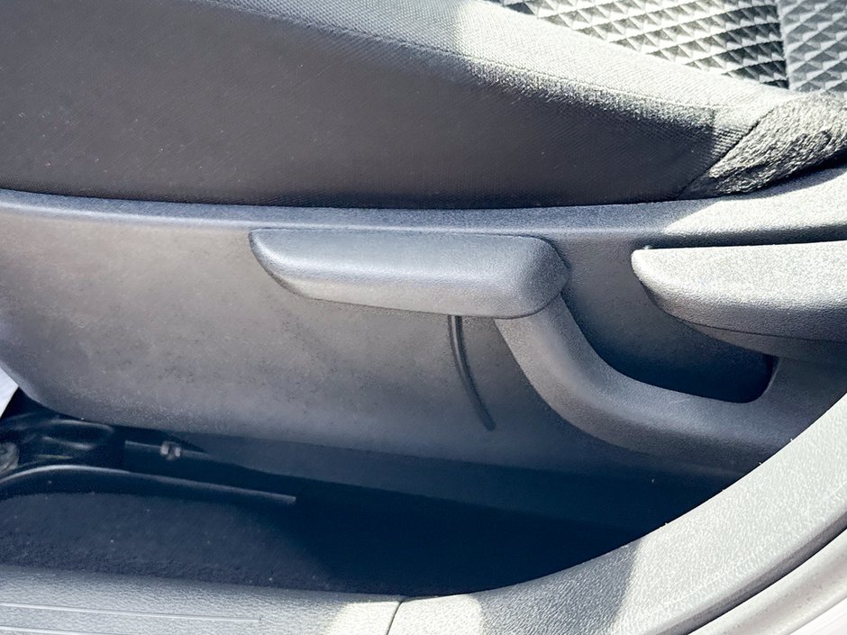 2021 Nissan Versa 1.6 S-15