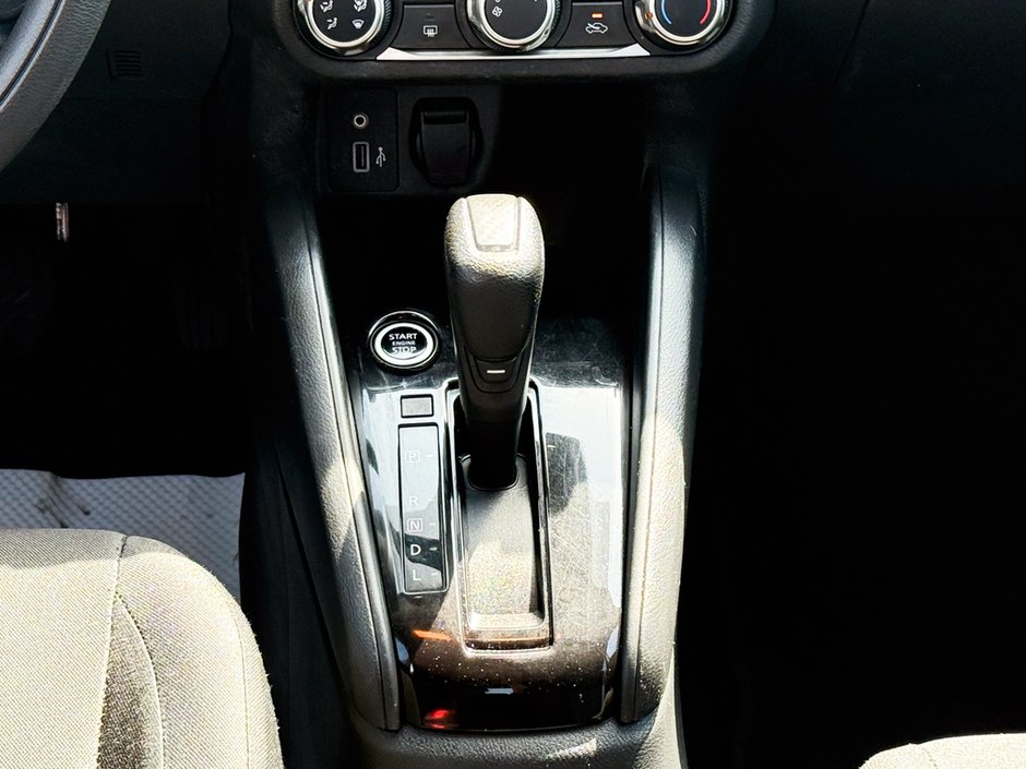 2021 Nissan Versa 1.6 S-20