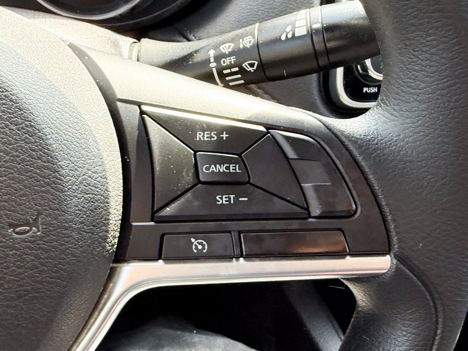 2021 Nissan Versa 1.6 S-24
