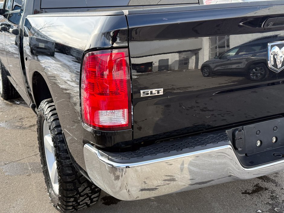 2023 Ram 1500 Classic SLT-12