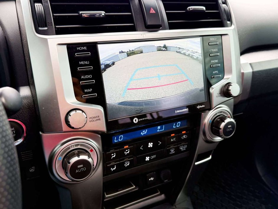 2023 Toyota 4Runner Base-25