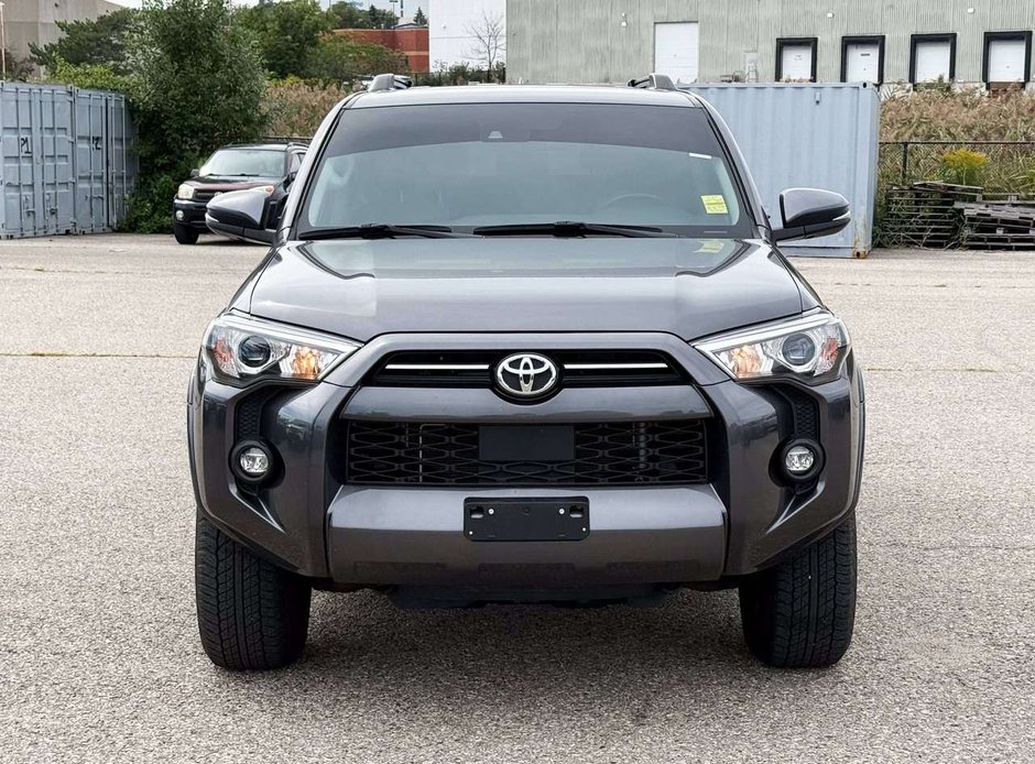 2023 Toyota 4Runner Base-2