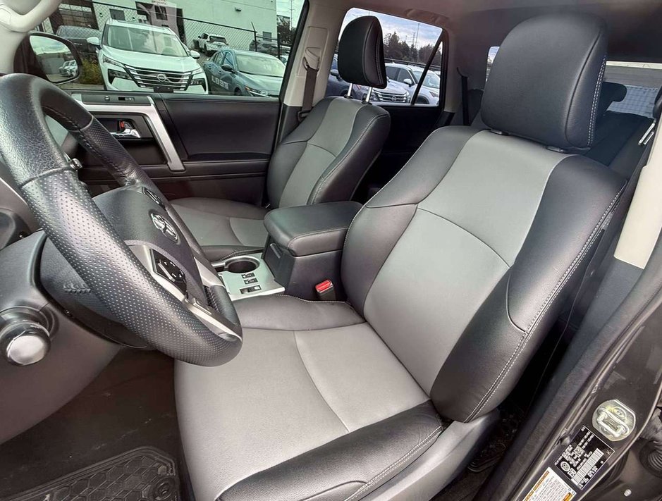 2023 Toyota 4Runner Base-24
