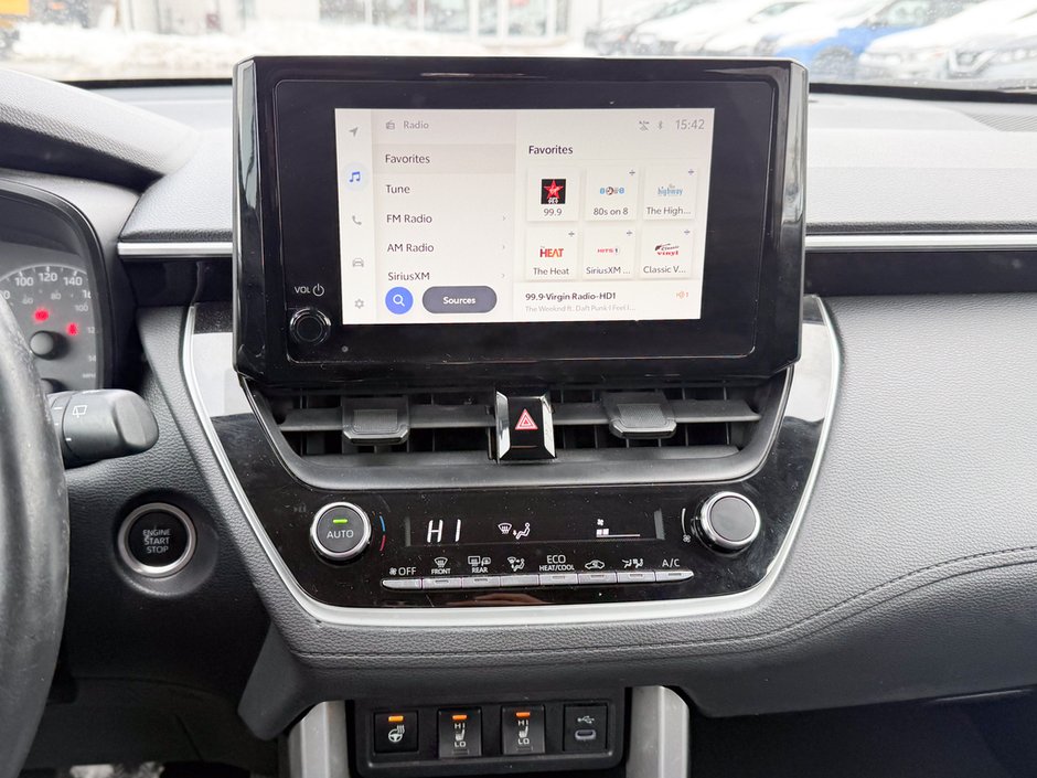 2023 Toyota Corolla Cross LE-17