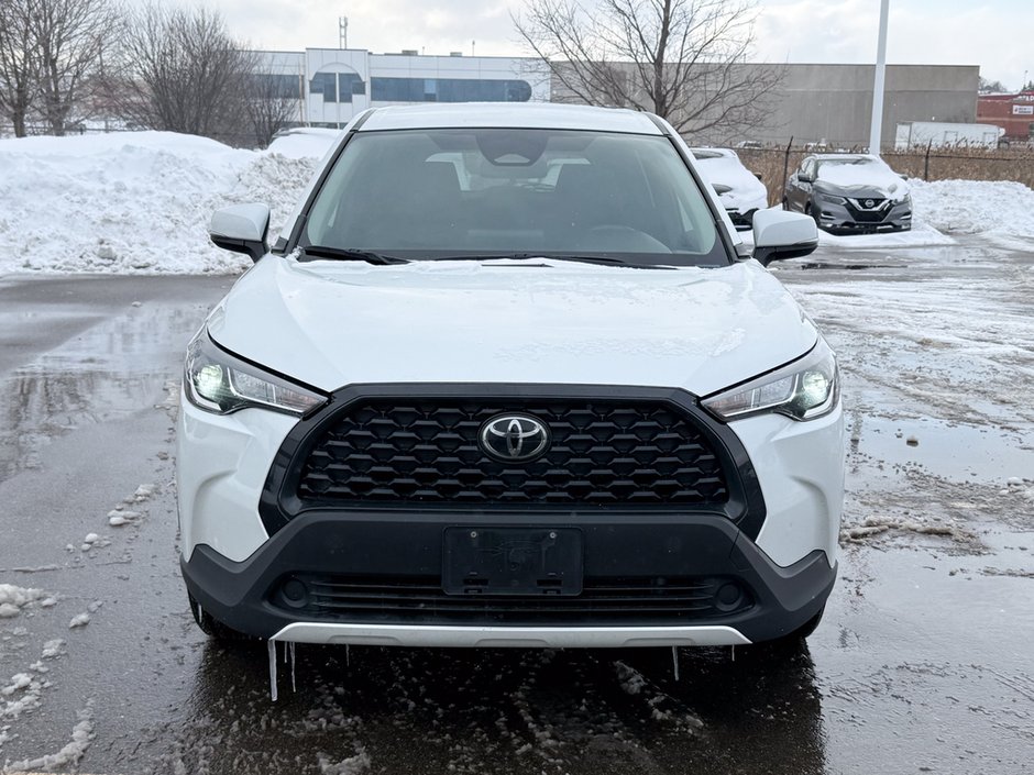 2023 Toyota Corolla Cross LE-1