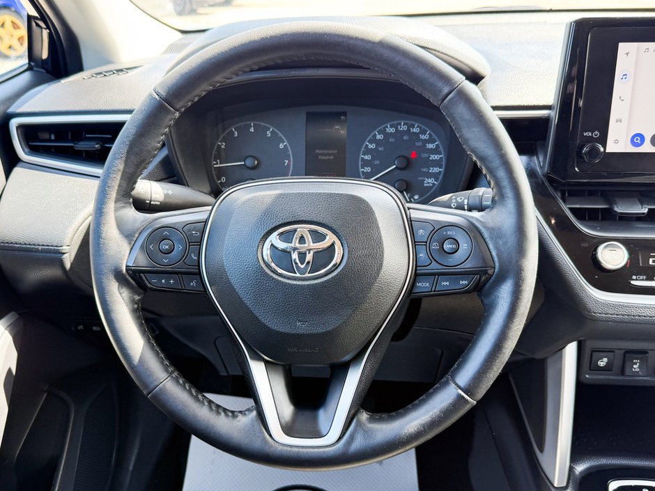 2023 Toyota Corolla Cross LE-17