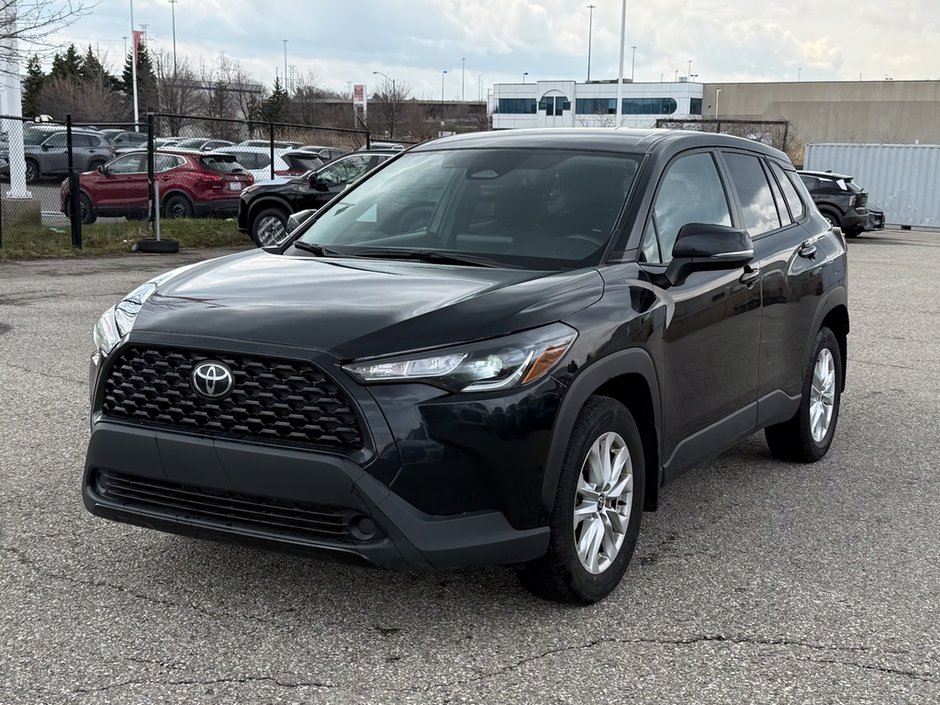 2023 Toyota Corolla Cross LE-2