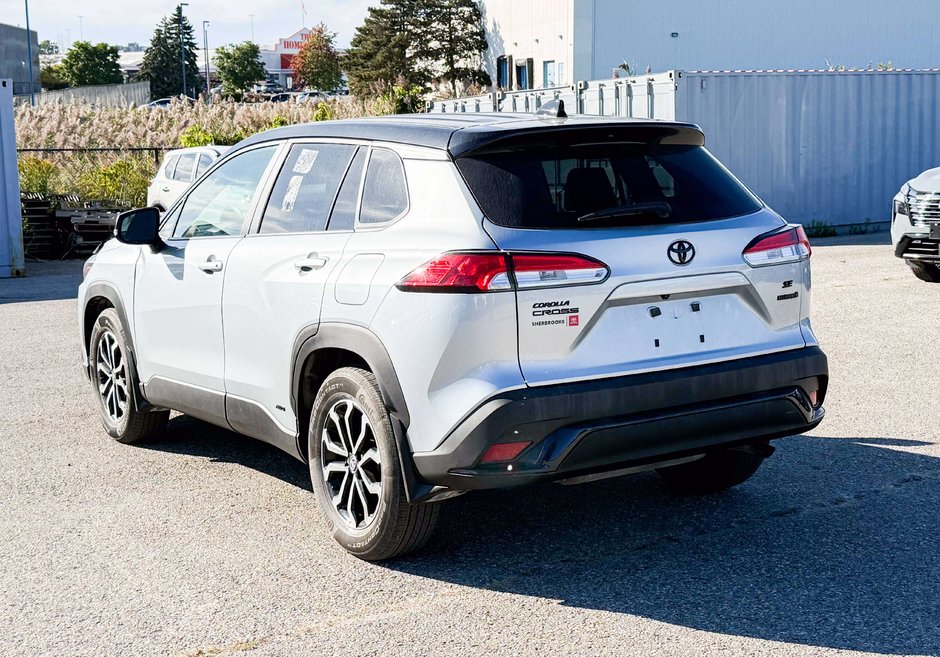 2023 Toyota Corolla Cross Hybrid SE-4