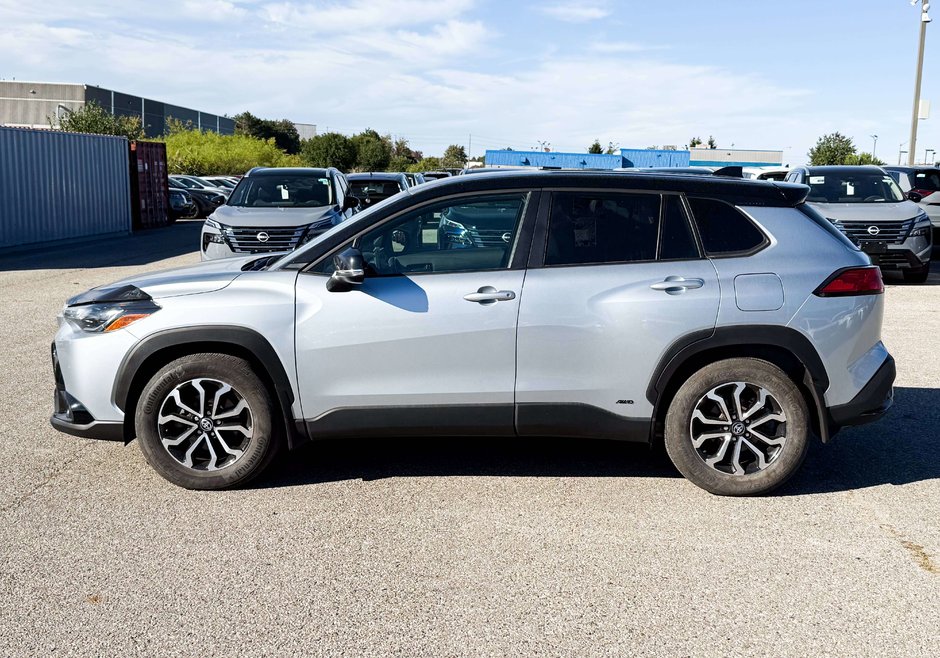 2023 Toyota Corolla Cross Hybrid SE-3