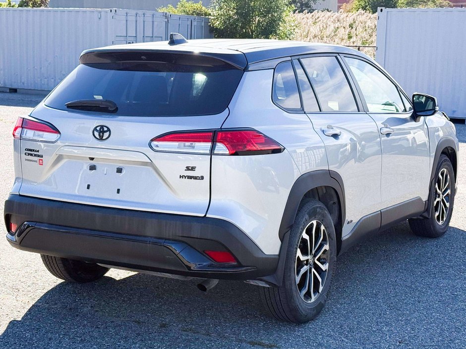 2023 Toyota Corolla Cross Hybrid SE-6