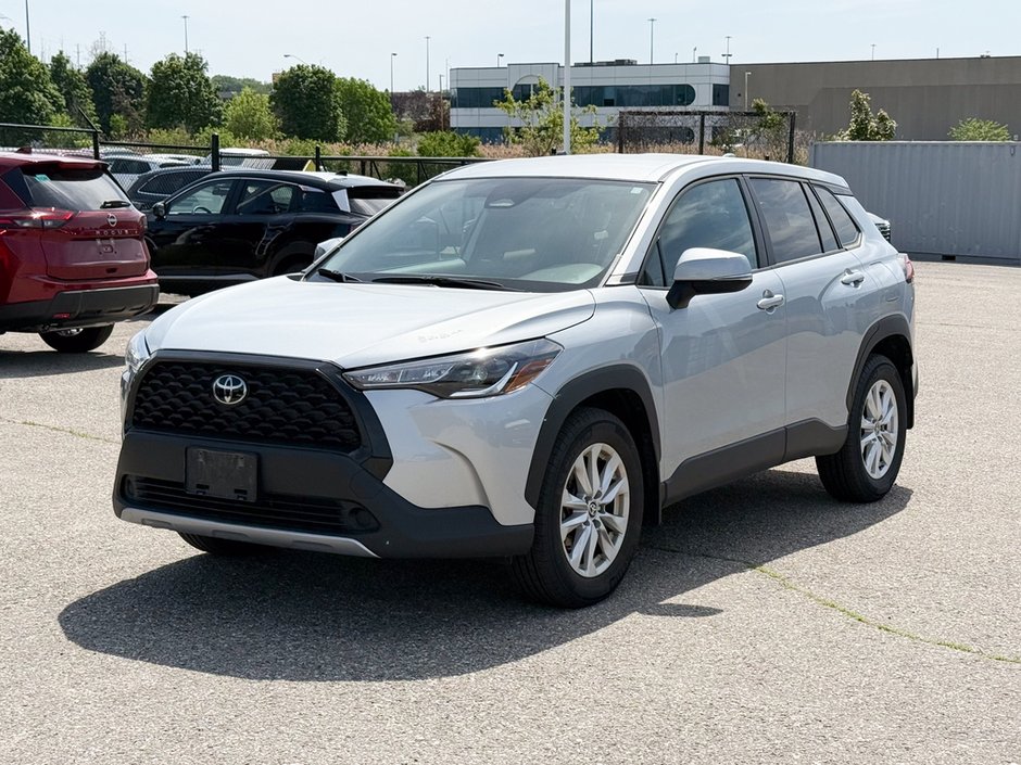 2024 Toyota Corolla Cross LE-2