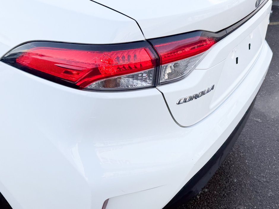 2023 Toyota Corolla LE-10