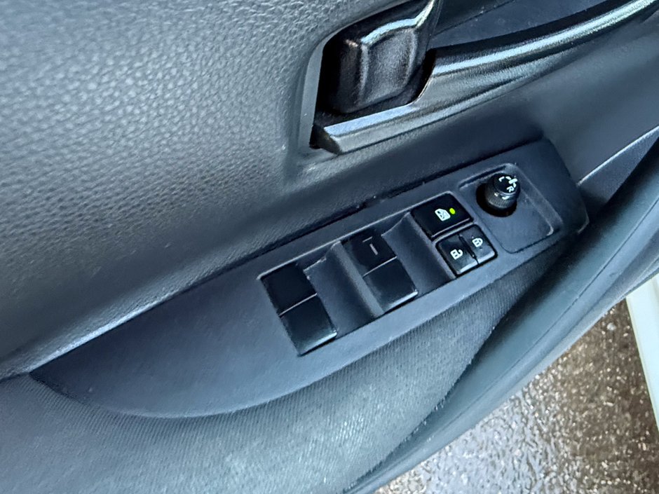 2023 Toyota Corolla LE-17