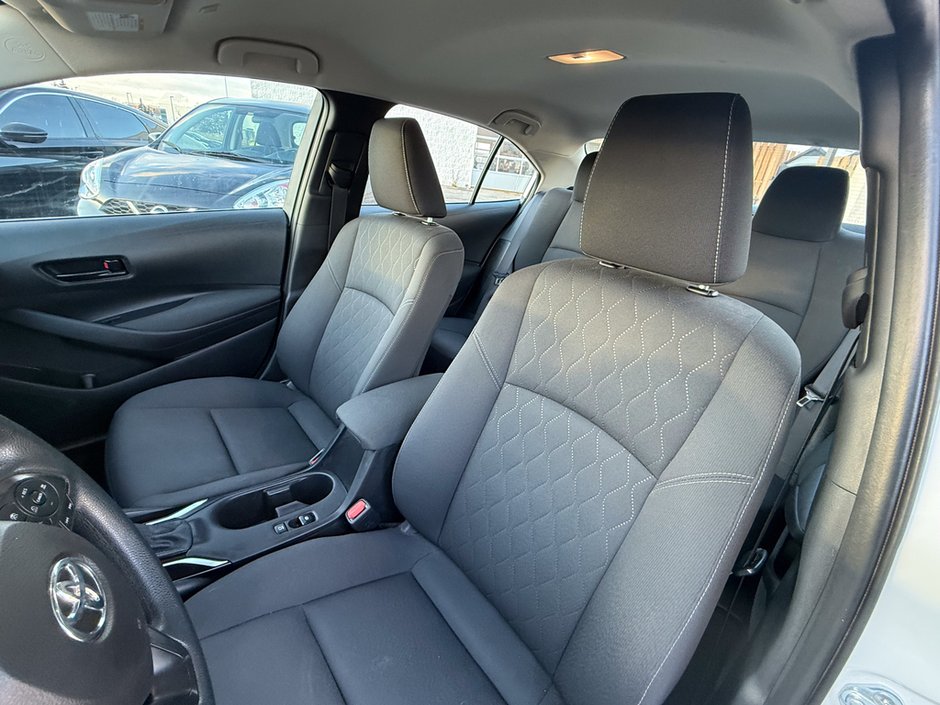 2023 Toyota Corolla LE-18